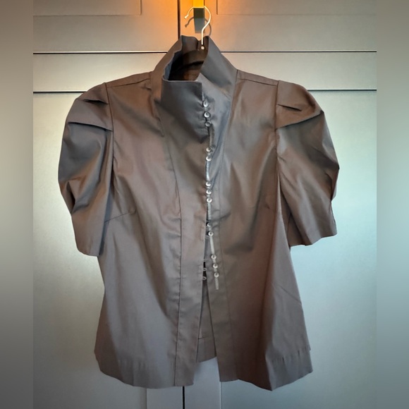 New Black button Top - Picture 1 of 6